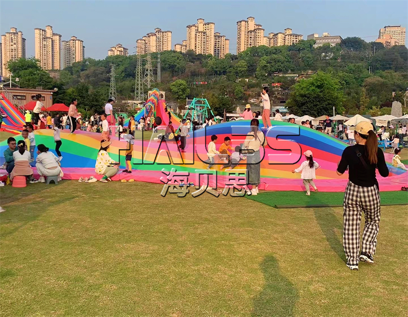 重慶鮮花港公園無動(dòng)力樂園經(jīng)營現(xiàn)場