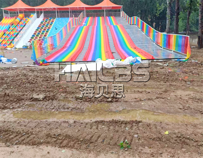 南陽鄧州無動(dòng)力樂園施工現(xiàn)場
