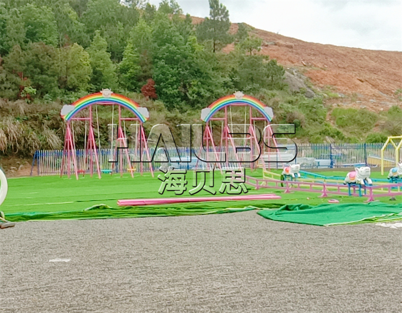 湖北黃岡無(wú)動(dòng)力樂(lè)園施工現(xiàn)場(chǎng)